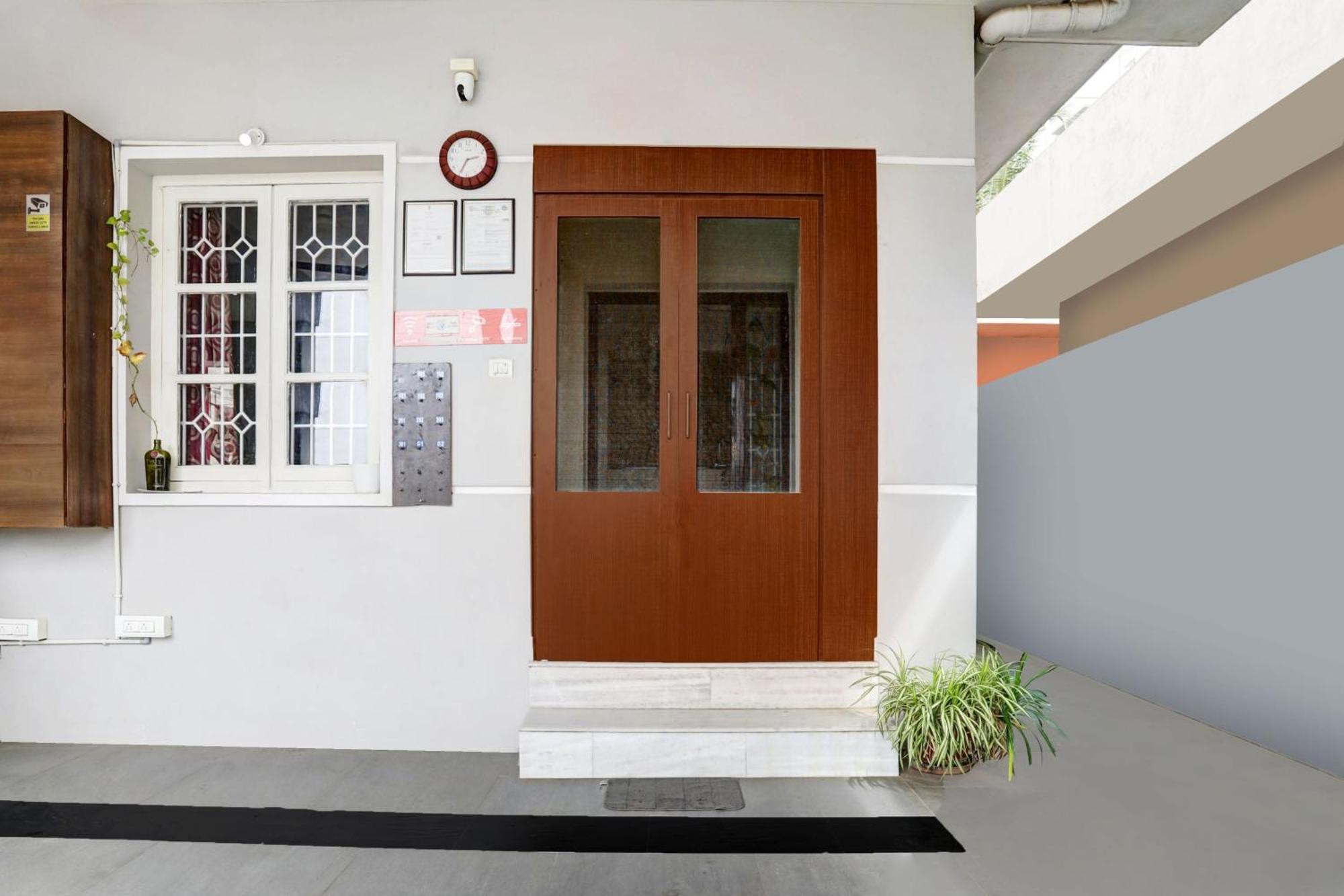 Super Hotel O Ashok Nagar Near Jntu College Kakinada Bagian luar foto