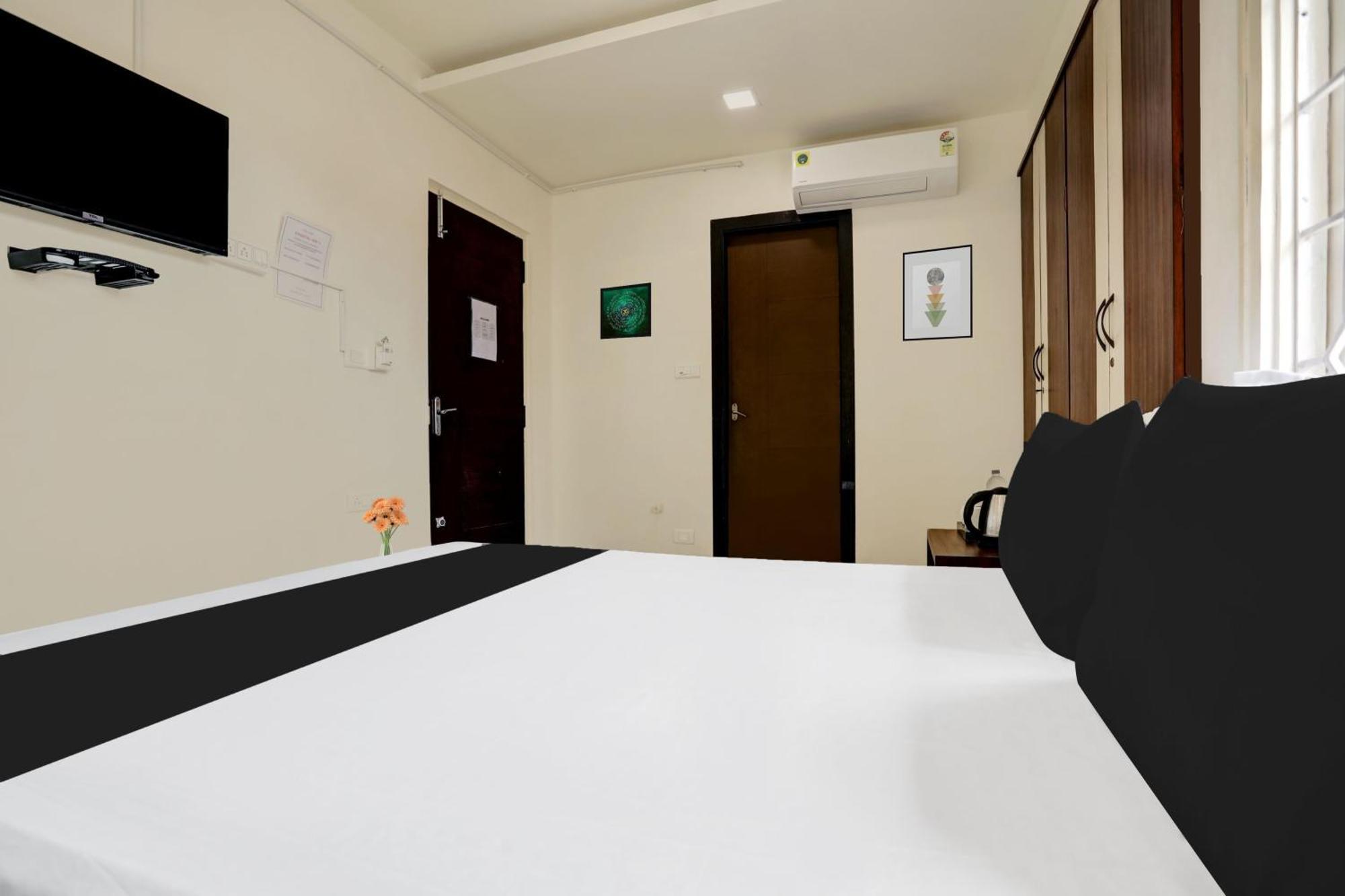 Super Hotel O Ashok Nagar Near Jntu College Kakinada Bagian luar foto