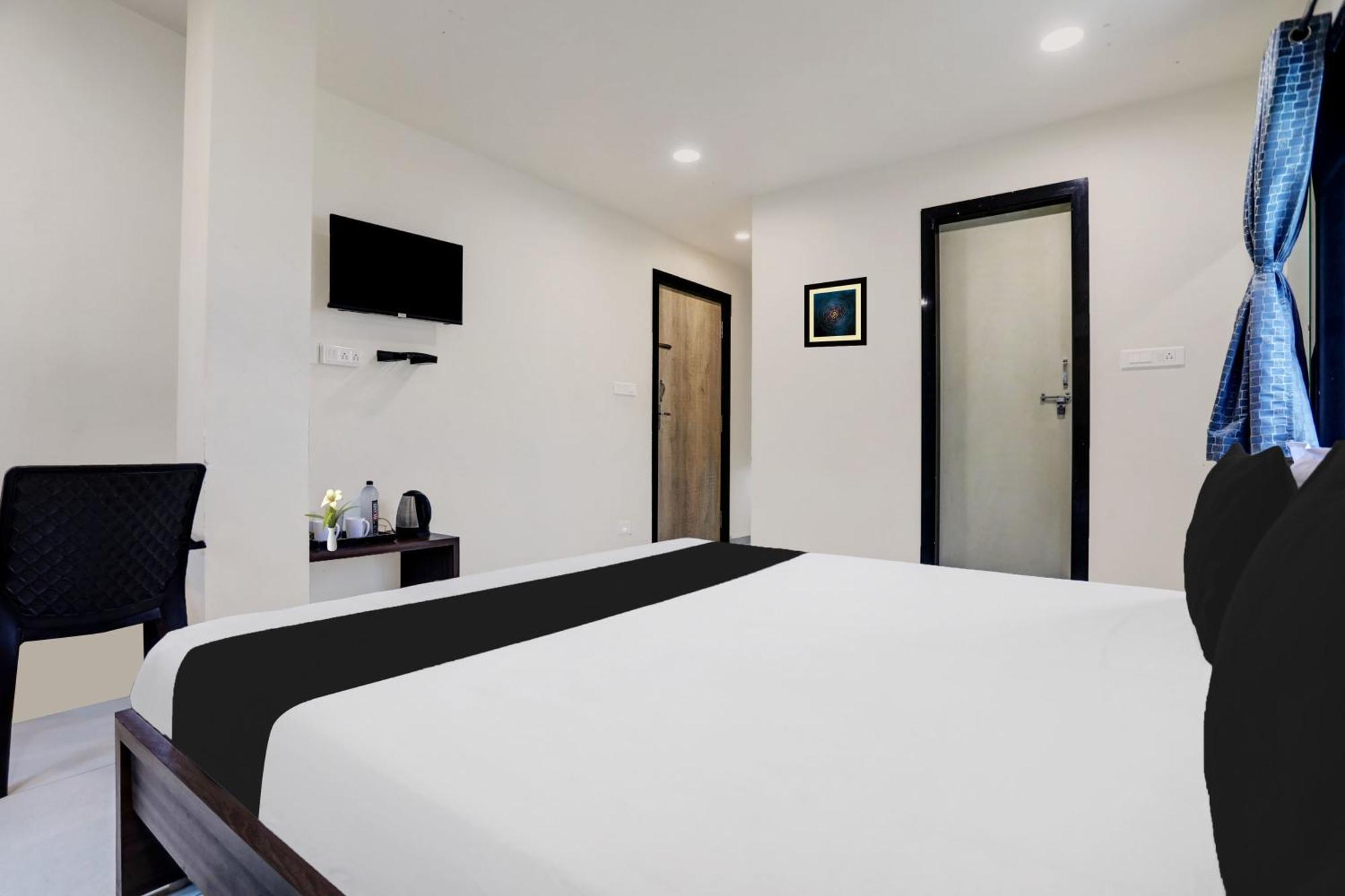 Super Hotel O Ashok Nagar Near Jntu College Kakinada Bagian luar foto